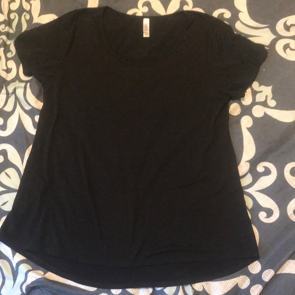 Black Lularoe top size XL